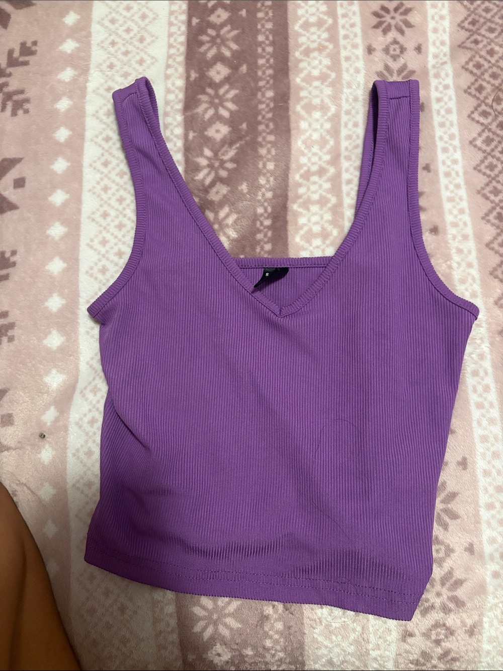 SHEIN Purple Ribbed V-Neck Tank Top